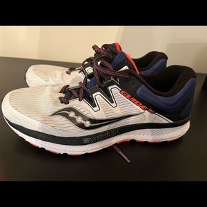 Saucony Guide 13. Size 9